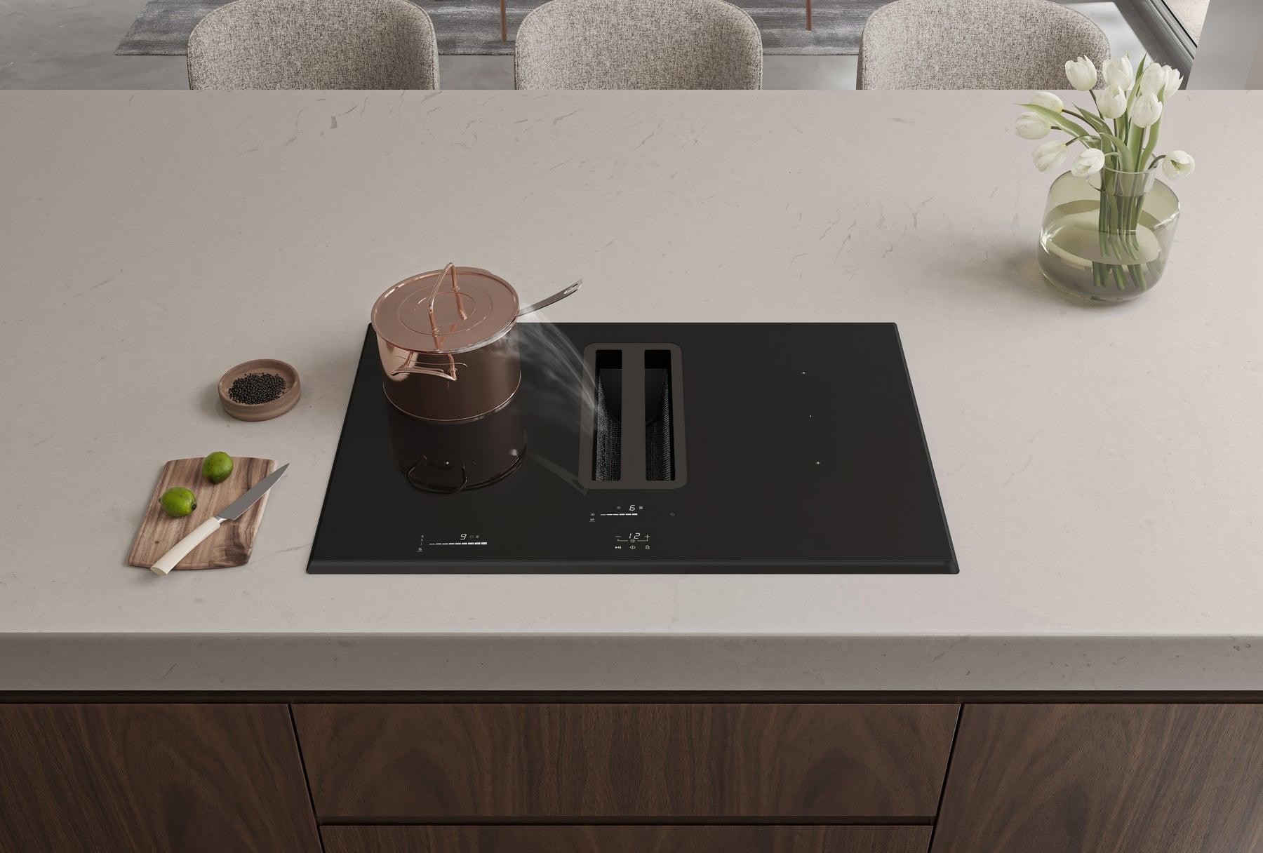 Silverline Flow-In Pro, 78 cm, induktionshäll med inbyggd fläkt, facettkant - IM 7111-80 INT